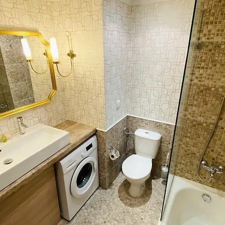 Royal Hotel 3*