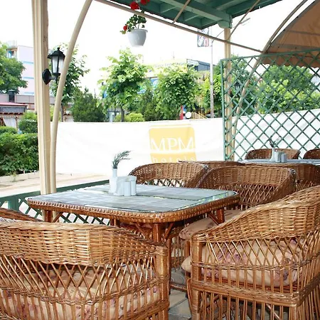 Royal Hotel